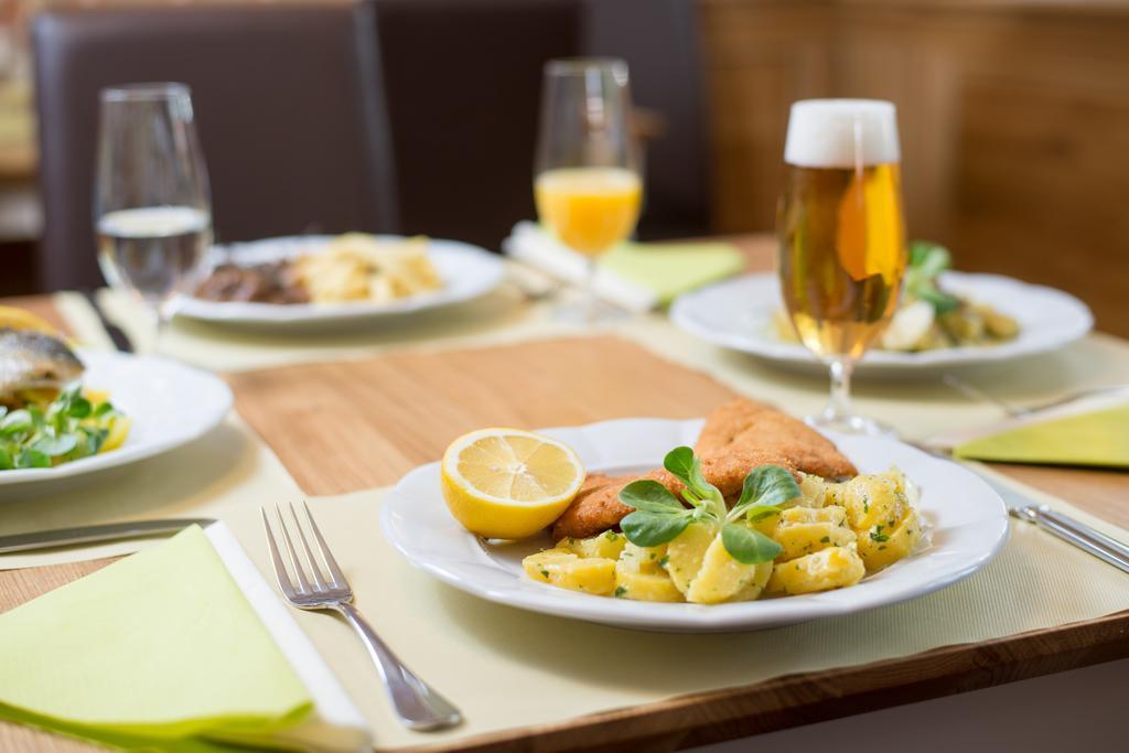 Zamek Dukovany Hotel Екстериор снимка